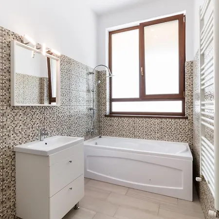 Elmar Luxury * Navodari