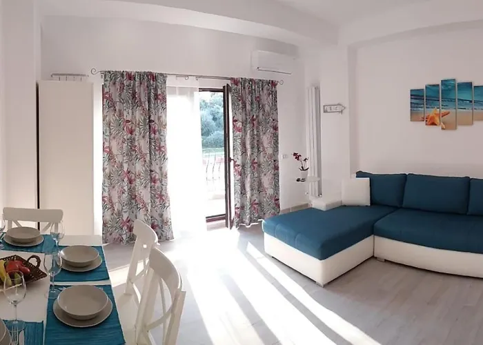 Elmar Luxury Apartment Navodari