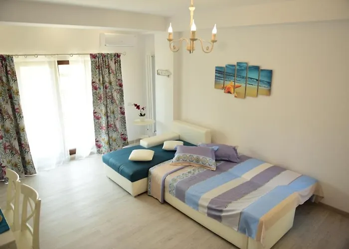 Elmar Luxury Apartment